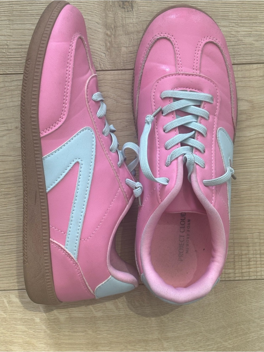 Girls Light Pink Low-Top Sneakers with Light Blue Accents Project Cloud Shoes